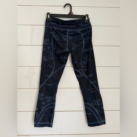 Lululemon run inspired crop camp oil silk blue - Picture 9 of 12